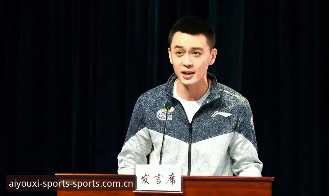 杨鸣谈C罗世界杯压力，前锋集体开火背后的积分榜悬念